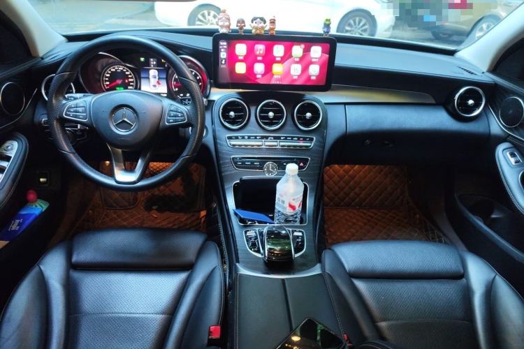 Used Mercedes-Benz C-Class 2018 C 200 L Sport Edition Center Console