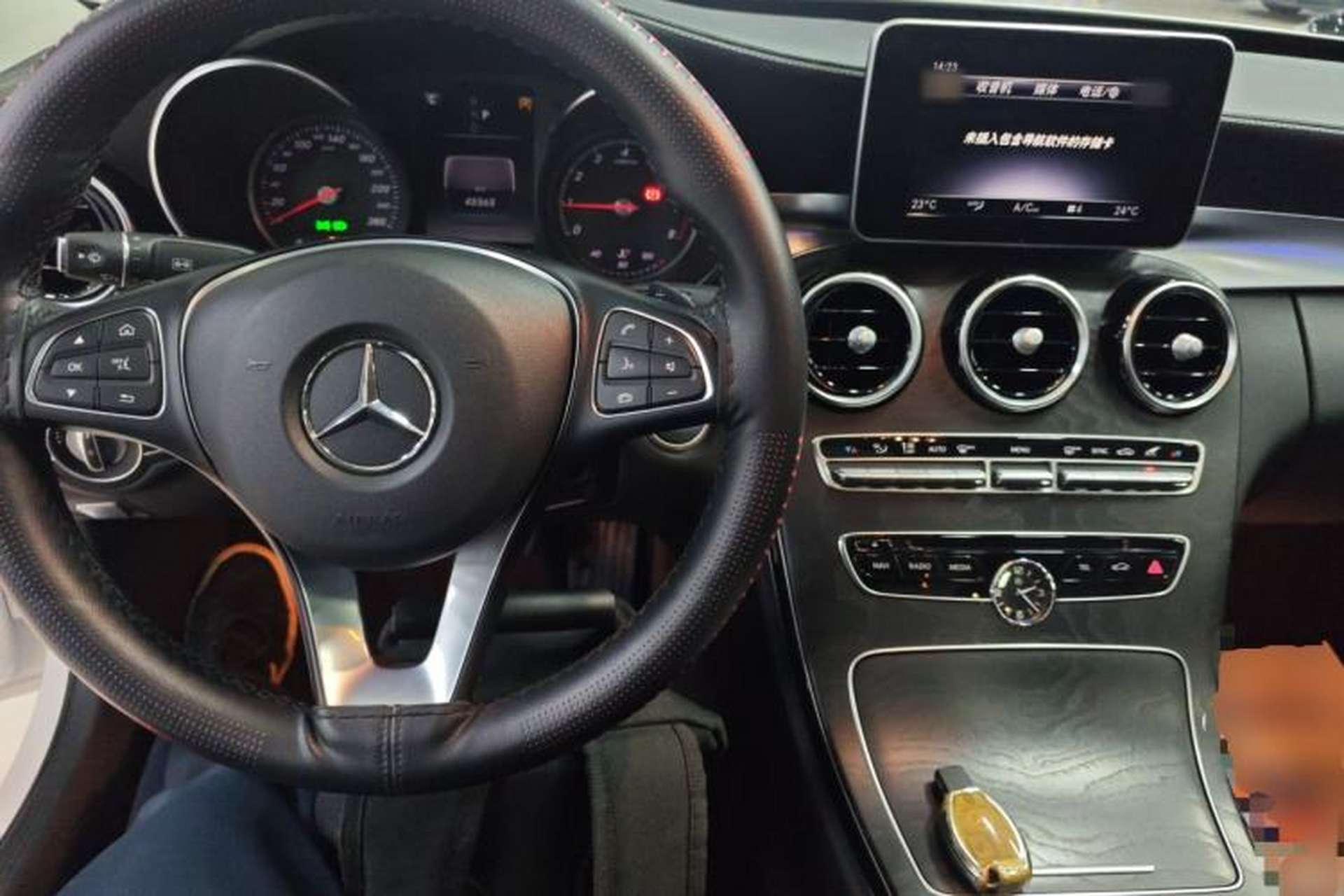 Used Mercedes-Benz C-Class 2018 C 200 L Sport Edition Center Console