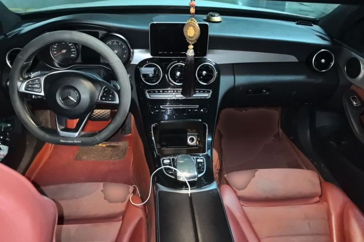 Used Mercedes-Benz C-Class 2018 C 200 Sport Edition Center Console