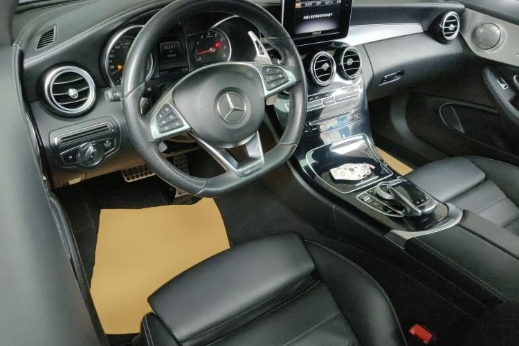 Used Mercedes-Benz C-Class 2018 C 200 Coupe Center Console