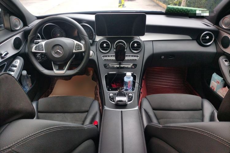 Used Mercedes-Benz C-Class 2018 C 200 Sport Edition Center Console