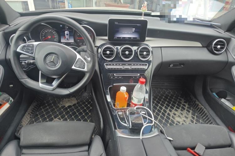 Used Mercedes-Benz C-Class 2018 C 200 Sport Edition Center Console