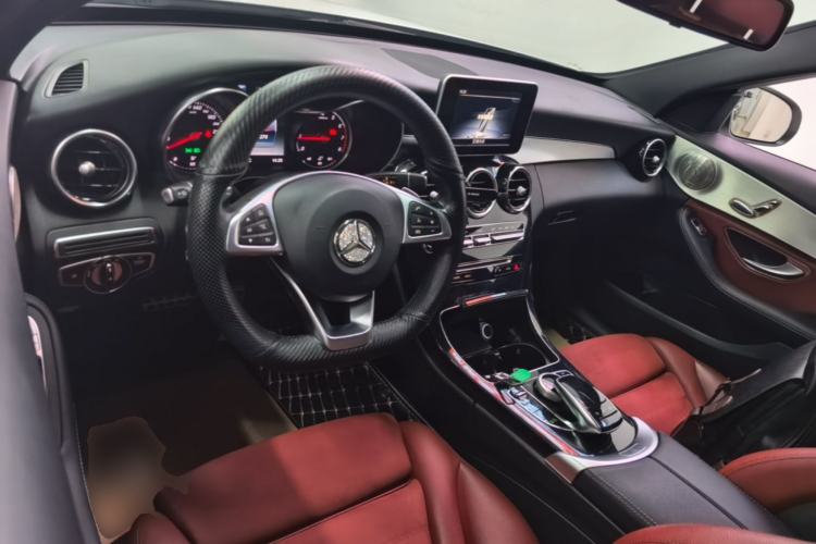 Used Mercedes-Benz C-Class 2018 C 200 Sport Edition Center Console