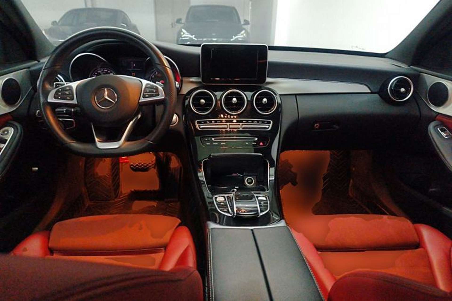 Used Mercedes-Benz C-Class 2018 C 200 Sport Edition Center Console