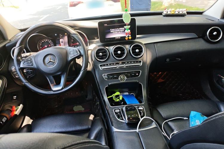 Used Mercedes-Benz C-Class 2018 C 200 L Sport Edition Center Console