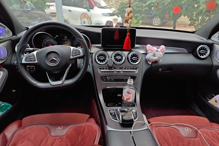 Used Mercedes-Benz C-Class 2018 C 200 Sport Edition Center Console