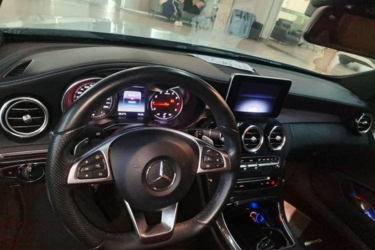 Used Mercedes-Benz C-Class 2018 C 200 Coupe Center Console