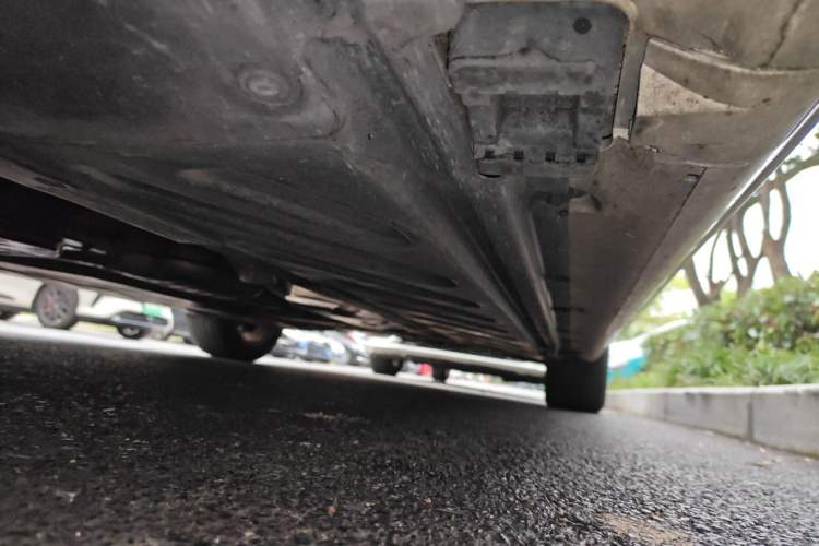 Used Mercedes-Benz C-Class 2018 C 200 L Sport Edition Chassis Front Left