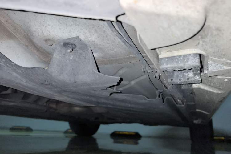Used Mercedes-Benz C-Class 2018 C 200 Sport Edition Chassis Front Left