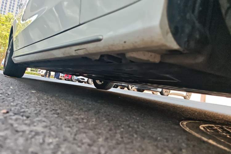 Used Mercedes-Benz C-Class 2018 C 200 L Sport Edition Chassis Front Right
