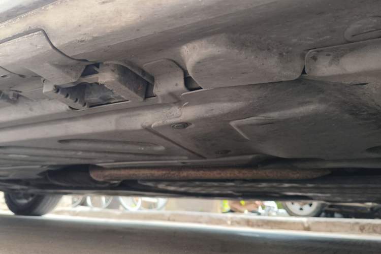 Used Mercedes-Benz C-Class 2018 C 200 L Chassis Front Right
