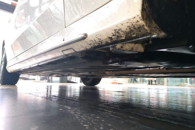 Used Mercedes-Benz C-Class 2018 C 180 L Fashion Edition Sport Version Chassis Front Right