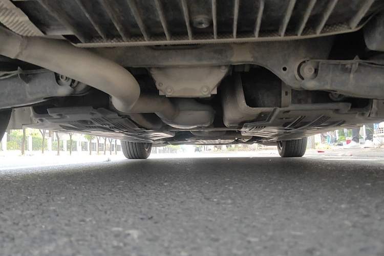 Used Mercedes-Benz C-Class 2018 C 200 L Chassis Rear