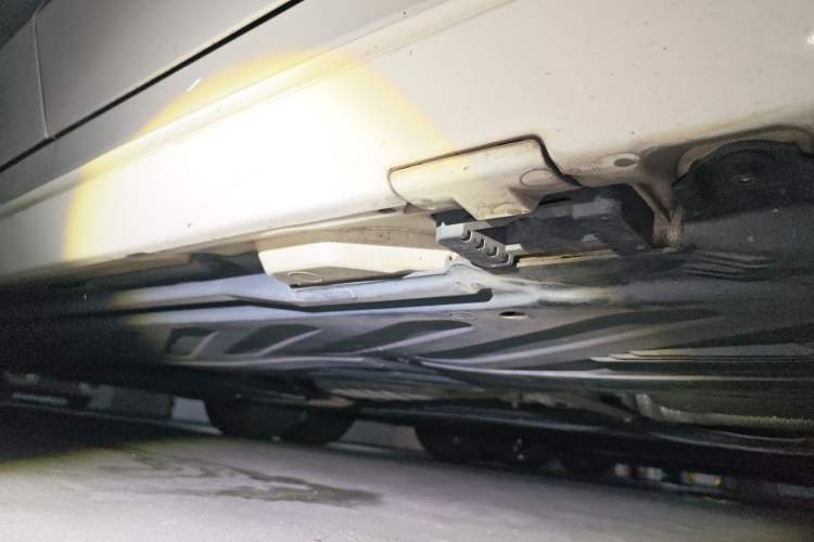 Used Mercedes-Benz C-Class 2018 C 200 Estate Chassis Rear Left
