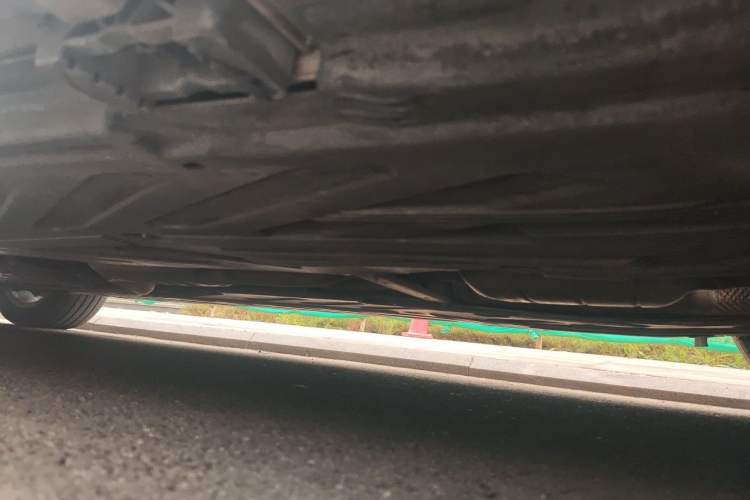 Used Mercedes-Benz C-Class 2018 C 200 L Sport Edition Chassis Rear Left