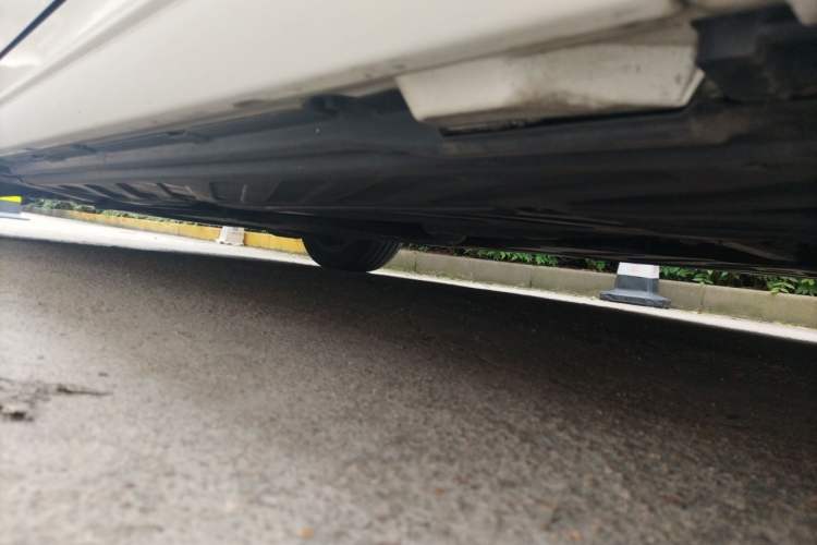 Used Mercedes-Benz C-Class 2018 C 200 Sport Edition Chassis Rear Left