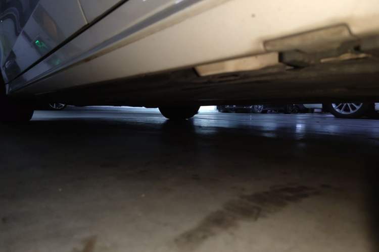 Used Mercedes-Benz C-Class 2018 C 200 Sport Edition Chassis Rear Left
