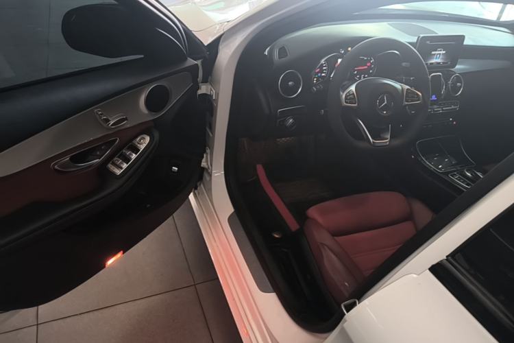Used Mercedes-Benz C-Class 2018 C 200 Sport Edition Driver Seat