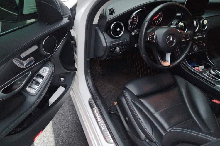 Used Mercedes-Benz C-Class 2018 C 200 L Sport Edition Driver Seat