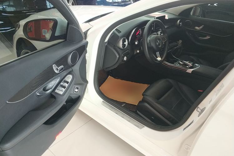 Used Mercedes-Benz C-Class 2018 C 200 Estate Driver Seat