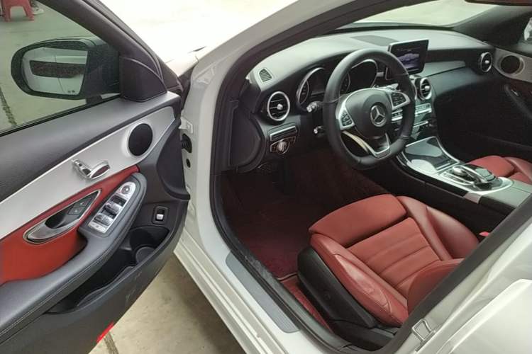 Used Mercedes-Benz C-Class 2018 C 200 Sport Edition Driver Seat