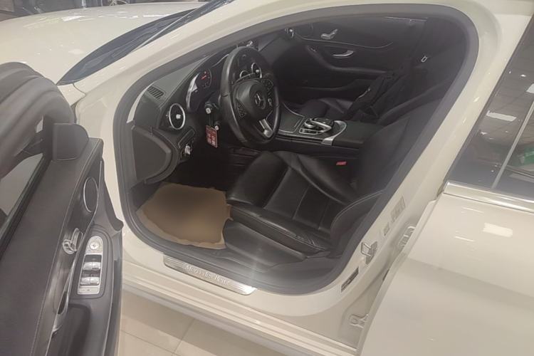 Used Mercedes-Benz C-Class 2018 C 180 L Fashion Edition Sport Version Driver Seat