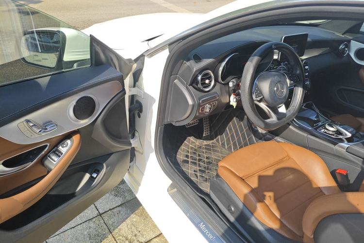 Used Mercedes-Benz C-Class 2018 C 200 Coupe Driver Seat