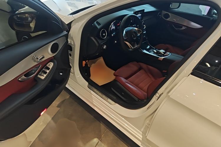 Used Mercedes-Benz C-Class 2018 C 200 Sport Edition Driver Seat
