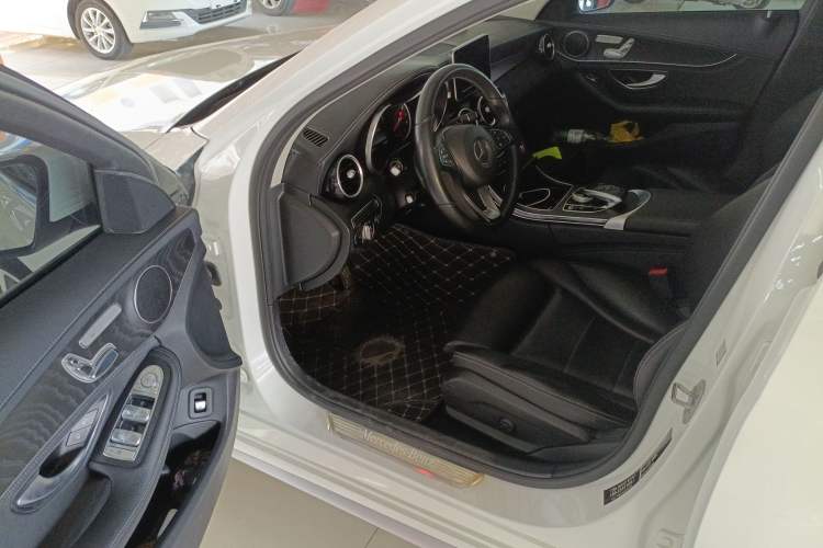 Used Mercedes-Benz C-Class 2018 C 200 L Sport Edition Driver Seat