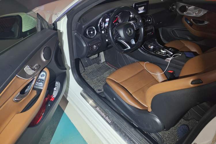 Used Mercedes-Benz C-Class 2018 C 200 Coupe Driver Seat