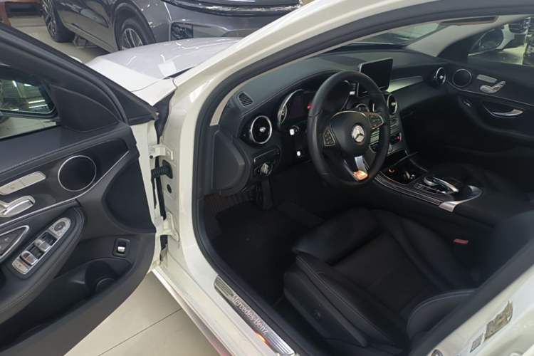 Used Mercedes-Benz C-Class 2018 C 200 L Sport Edition Driver Seat