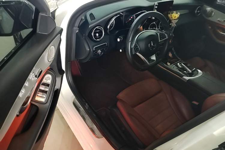 Used Mercedes-Benz C-Class 2018 C 200 Sport Edition Driver Seat