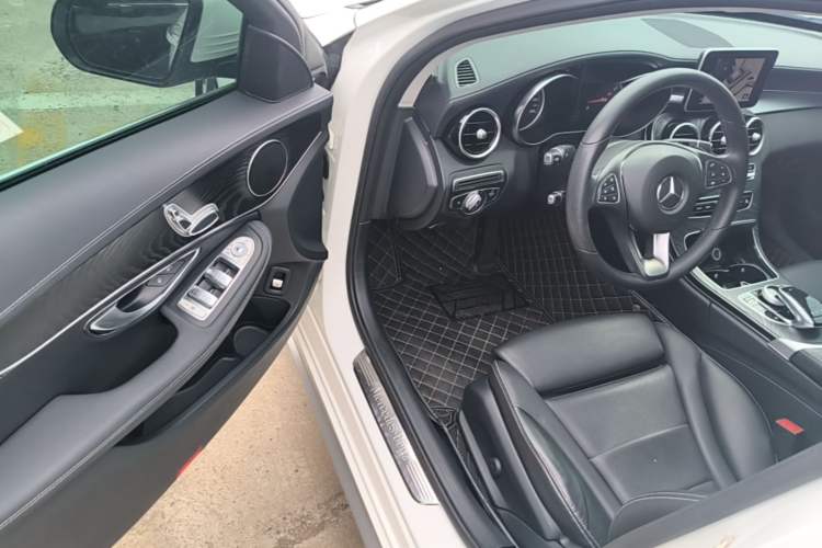 Used Mercedes-Benz C-Class 2018 C 180 L Dynamic Sports Edition Driver Seat