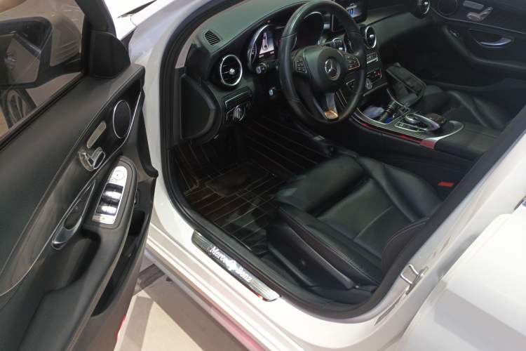 Used Mercedes-Benz C-Class 2018 C 200 L Sport Edition Driver Seat