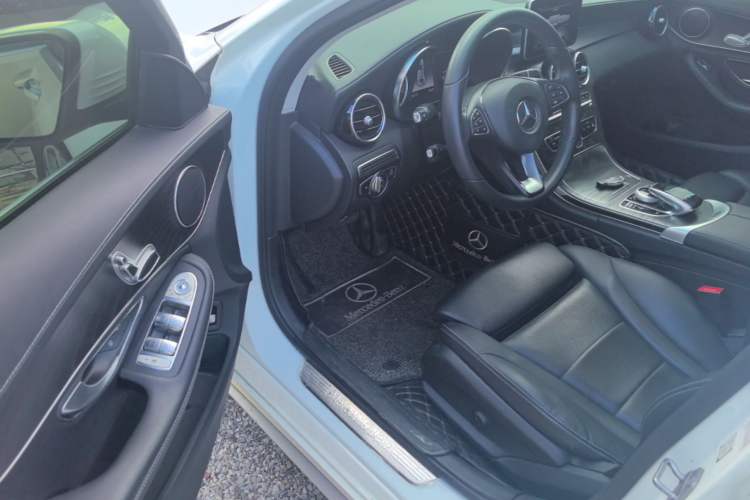 Used Mercedes-Benz C-Class 2018 C 180 L Fashion Edition Sport Version Driver Seat