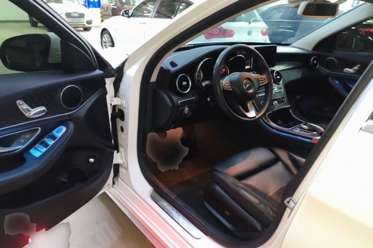 Used Mercedes-Benz C-Class 2018 C 180 L Fashion Edition Sport Version Driver Seat