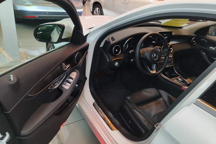 Used Mercedes-Benz C-Class 2018 C 180 L Fashion Edition Sport Version Driver Seat