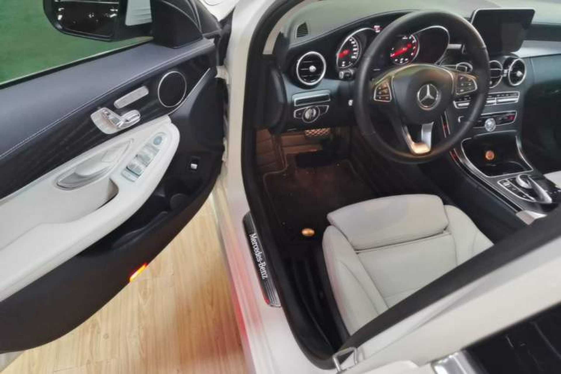 Used Mercedes-Benz C-Class 2018 C 200 L 4MATIC Sport Edition Driver Seat