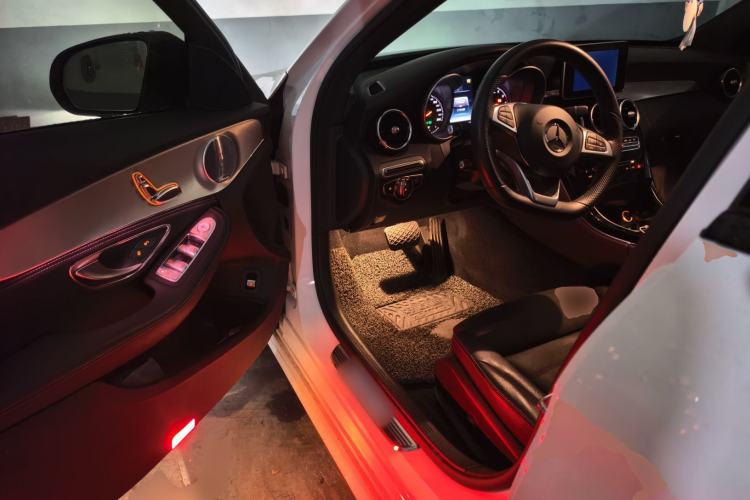 Used Mercedes-Benz C-Class 2018 C 200 Sport Edition Driver Seat