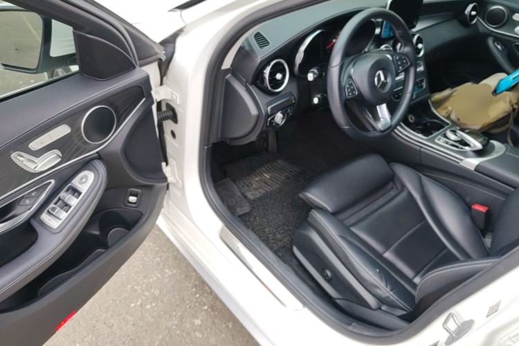 Used Mercedes-Benz C-Class 2018 C 200 L Sport Edition Driver Seat