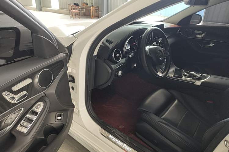 Used Mercedes-Benz C-Class 2018 C 200 L Sport Edition Driver Seat