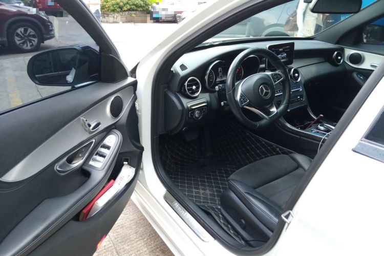 Used Mercedes-Benz C-Class 2018 C 200 Sport Edition Driver Seat