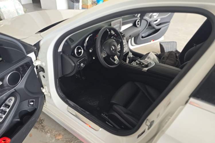 Used Mercedes-Benz C-Class 2018 C 200 L Sport Edition Driver Seat