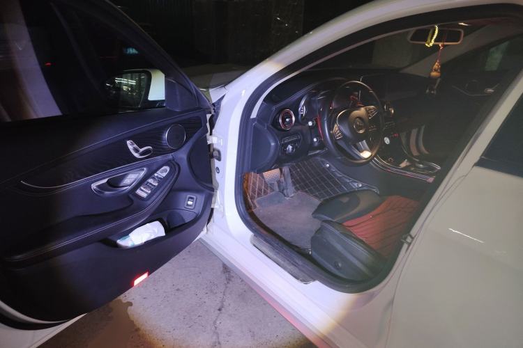 Used Mercedes-Benz C-Class 2018 C 180 L Fashion Edition Sport Version Driver Seat