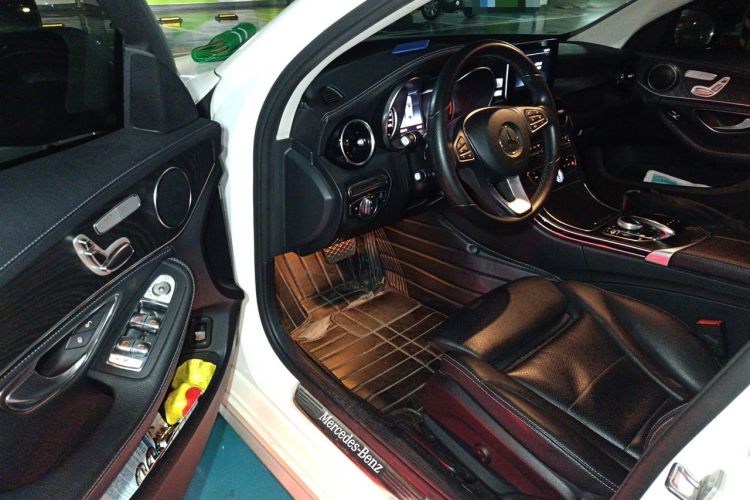 Used Mercedes-Benz C-Class 2018 C 200 L Sport Edition Driver Seat