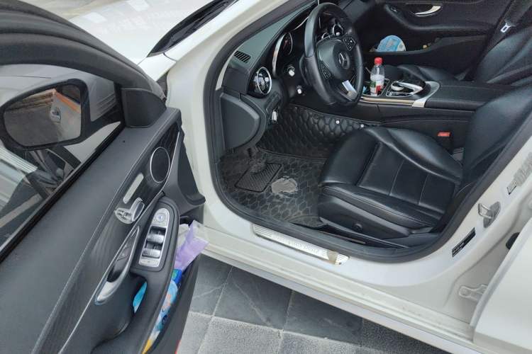 Used Mercedes-Benz C-Class 2018 C 200 L Sport Edition Driver Seat