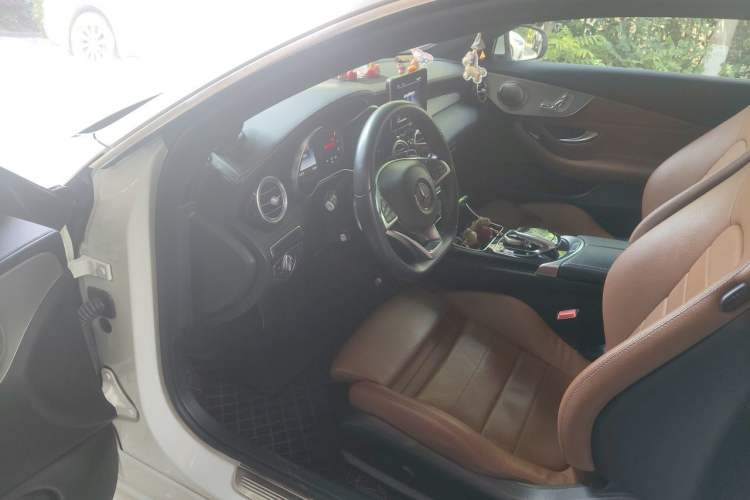 Used Mercedes-Benz C-Class 2018 C 200 Coupe Driver Seat