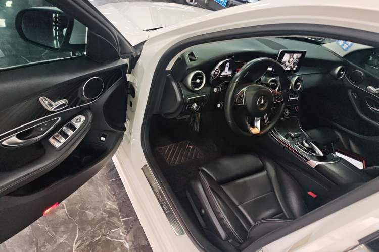Used Mercedes-Benz C-Class 2018 C 200 Estate Driver Seat