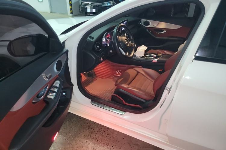 Used Mercedes-Benz C-Class 2018 C 200 Sport Edition Driver Seat