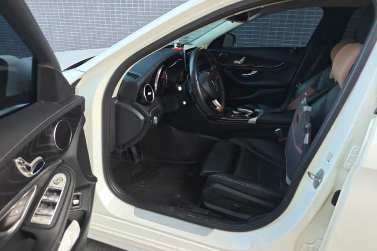 Used Mercedes-Benz C-Class 2018 C 180 L Fashion Edition Sport Version Driver Seat
